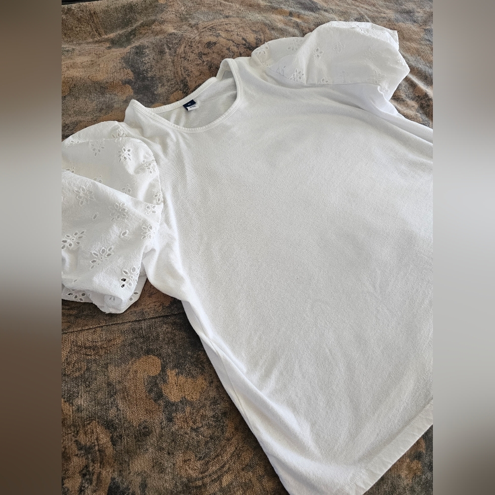 White EYELET Sleeve Fresh TEE Size XL